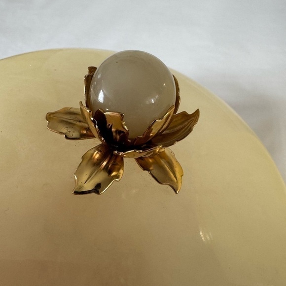 Vintage Hand Carved Genuine Alabaster Jar with lid - Picture 16 of 16